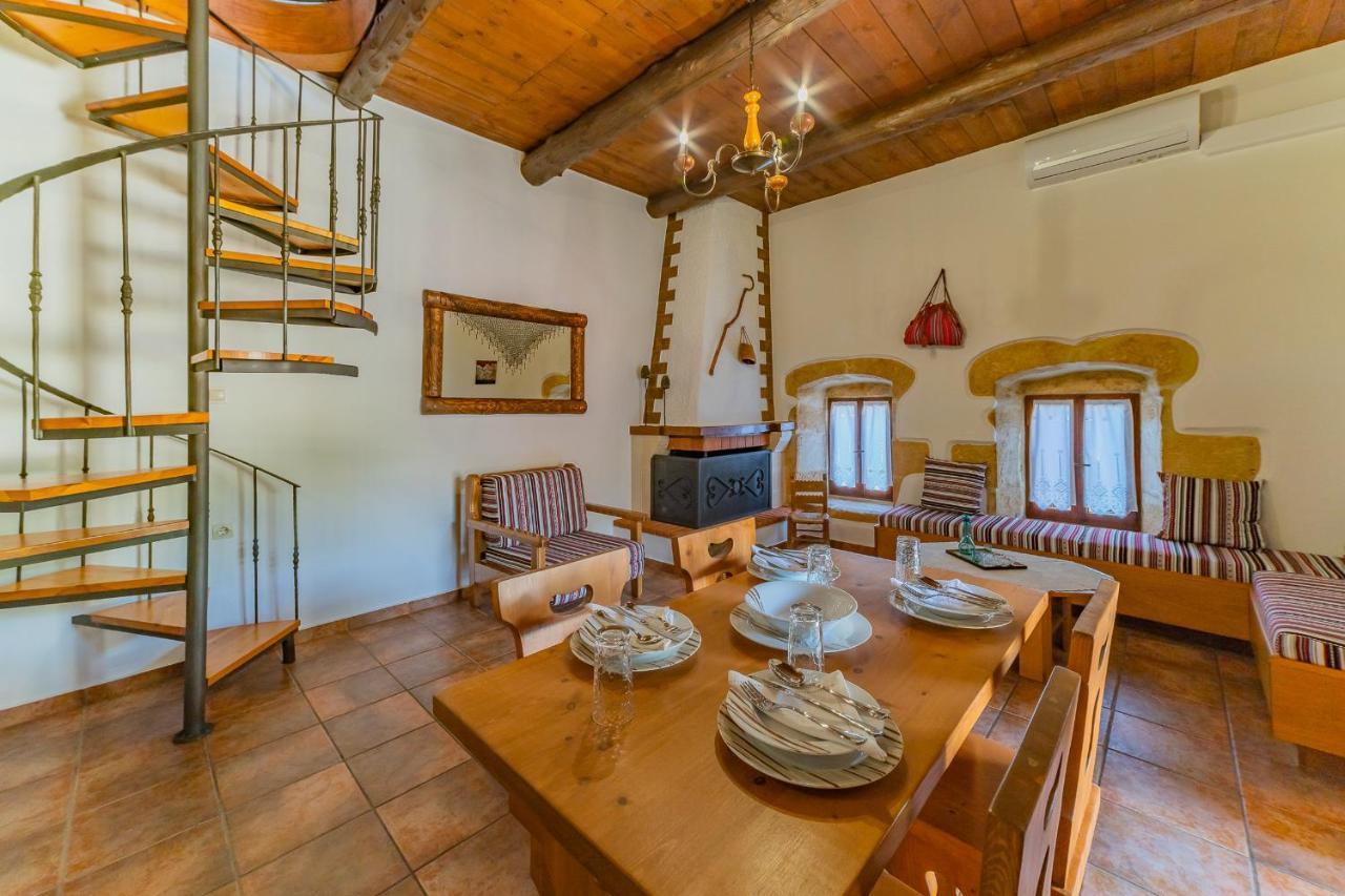 Villa Areti - Traditional Cozy Villa Embrosneros Экстерьер фото