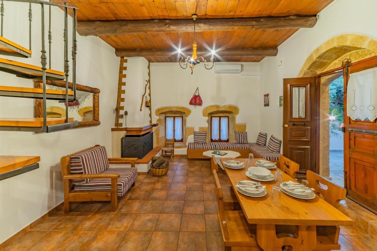 Villa Areti - Traditional Cozy Villa Embrosneros Экстерьер фото