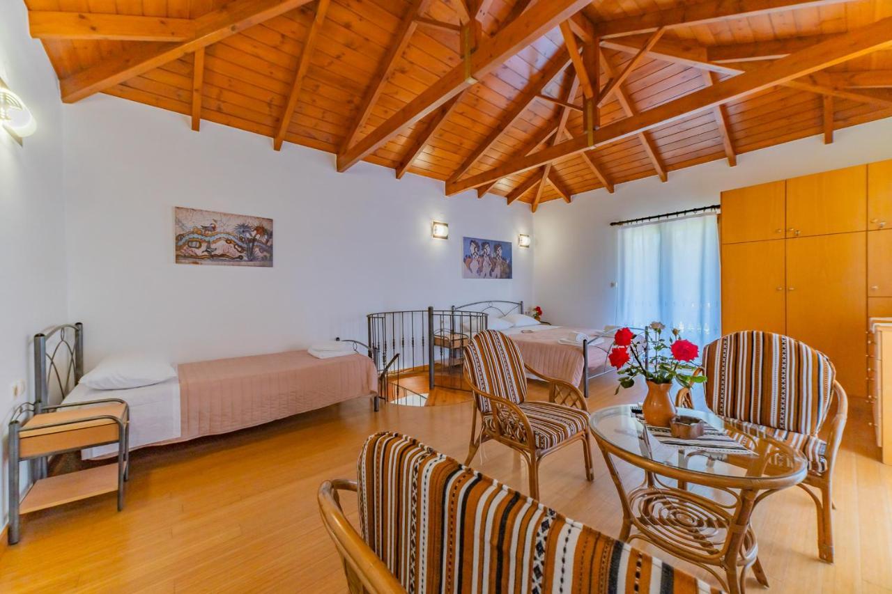 Villa Areti - Traditional Cozy Villa Embrosneros Экстерьер фото